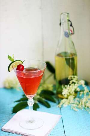 Elderflower cordial, served with fresh strawberry juice